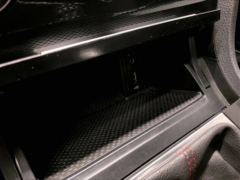 Used 2017 Volkswagen GTI Autobahn FWD image 32