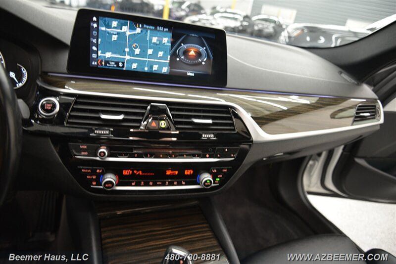 Used 2018 BMW 530e RWD image 34