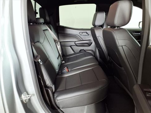 New 2026 Chevrolet Colorado LT w/ LT Convenience Package image 18