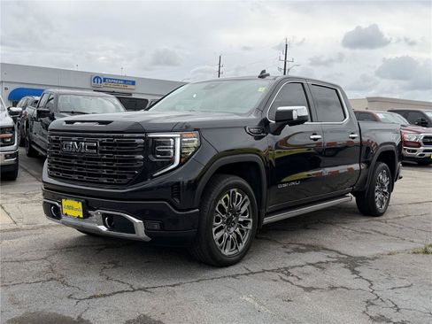 Used 2025 GMC Sierra 1500 Denali Ultimate AWD/4WD image 4