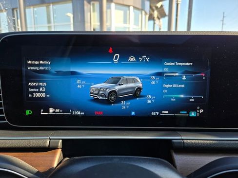 Used 2024 Mercedes-Benz GLS 580 4MATIC image 23