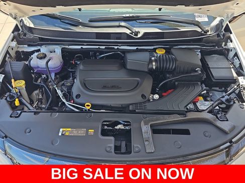 New 2027 Chrysler Pacifica Select FWD image 33