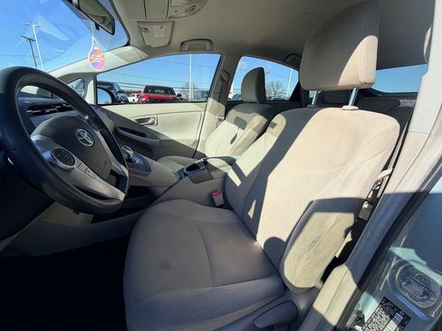 Used 2013 Toyota Prius Two image 8