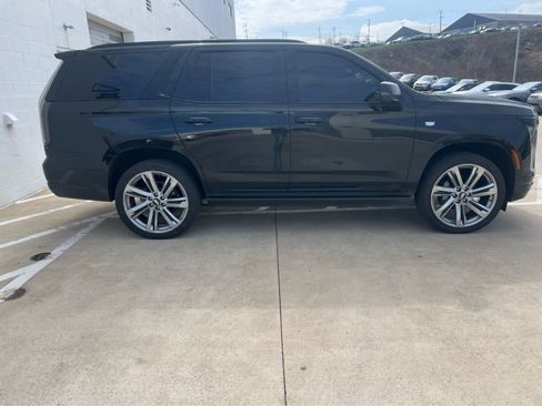 Used 2025 Cadillac Escalade Sport Platinum w/ LPO, Floor Liner Package image 1