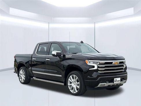 Used 2024 Chevrolet Silverado 1500 High Country w/ High Country Premium Package AWD/4WD image 11