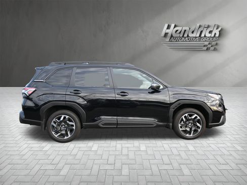 Used 2025 Subaru Forester Limited image 10