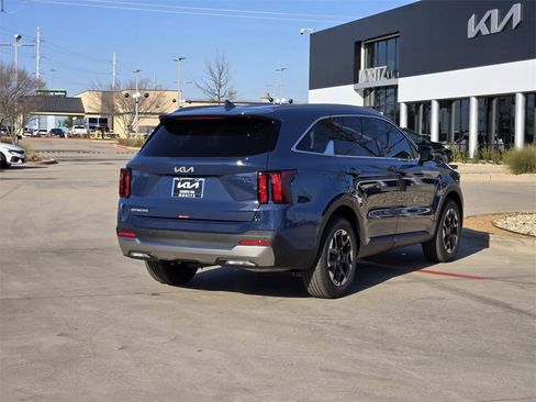 New 2026 Kia Sorento S image 16
