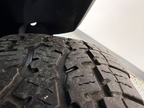 Used 2024 Jeep Wrangler Sport S image 34