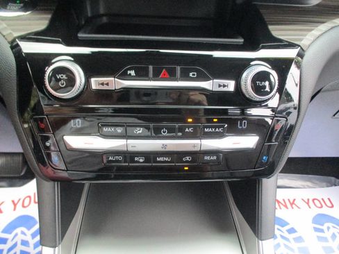 Used 2021 Ford Explorer Limited w/ Equipment Group 301A RWD image 20