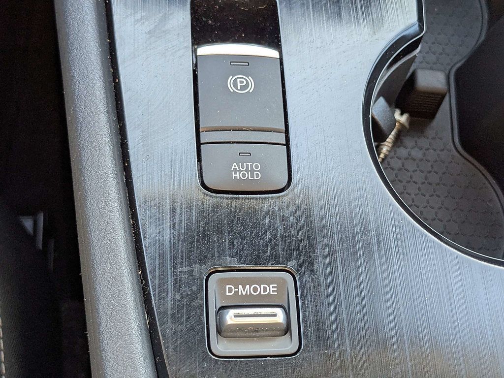 Certified 2022 Nissan Rogue S FWD image 24