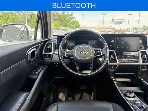 Used 2021 Kia Sorento EX FWD image 3