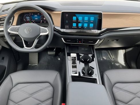 New 2026 Volkswagen Atlas SE AWD/4WD image 5