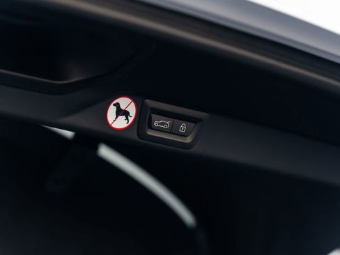 Used 2022 Rolls-Royce Cullinan image 23