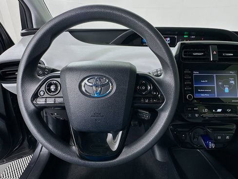 Used 2022 Toyota Prius LE FWD image 11
