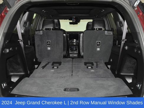 Used 2024 Jeep Grand Cherokee L Limited w/ Luxury Tech Group II AWD/4WD image 34
