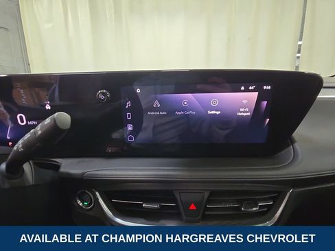 Used 2024 Buick Encore GX Sport Touring FWD image 17