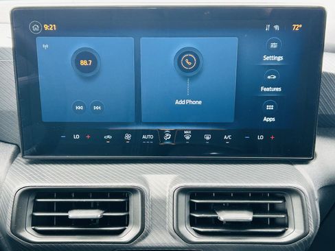 Used 2025 Ford Mustang Coupe RWD image 18