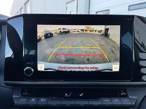 Used 2025 Toyota Camry LE image 30