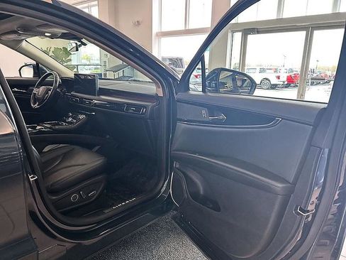 Used 2022 Lincoln Nautilus Reserve AWD/4WD image 32