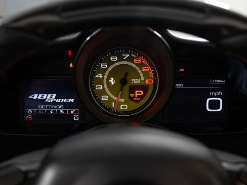 Used 2017 Ferrari 488 Spider RWD image 33