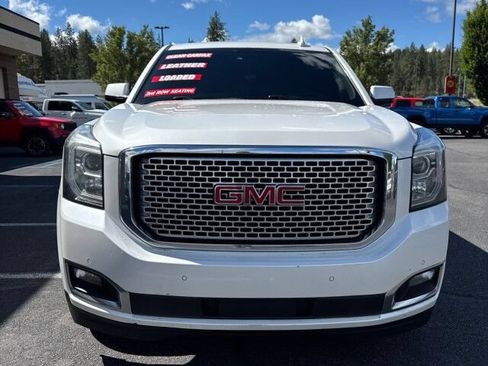 Used 2017 GMC Yukon Denali AWD/4WD image 3