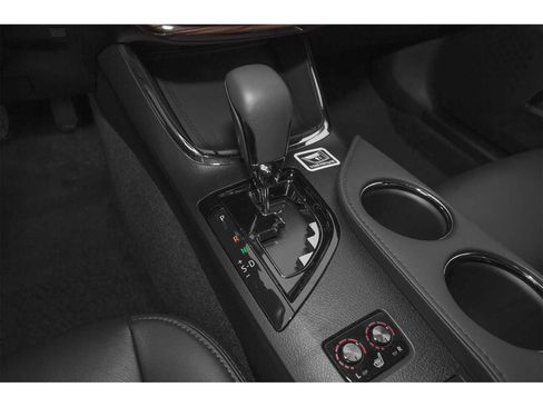 Used 2015 Toyota Avalon XLE Touring FWD image 6