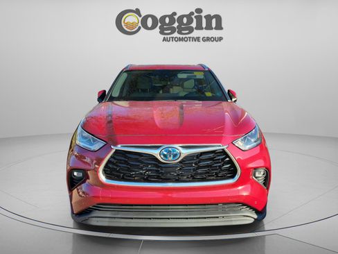 Used 2023 Toyota Highlander Limited image 8