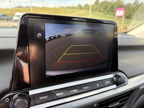 Used 2023 Kia Forte LXS image 39
