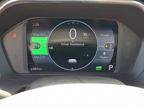 Used 2023 Chevrolet Bolt LT FWD image 22