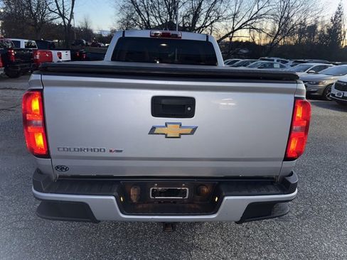 Used 2019 Chevrolet Colorado W/T w/ Custom Special Edition image 5