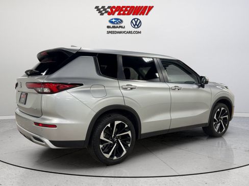 Used 2024 Mitsubishi Outlander SE Black Edition AWD/4WD image 5