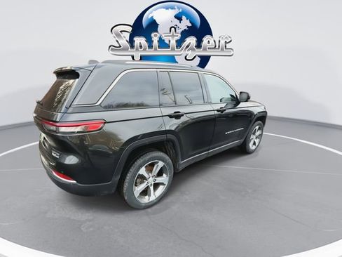 Used 2023 Jeep Grand Cherokee Limited w/ Luxury Tech Group II image 9