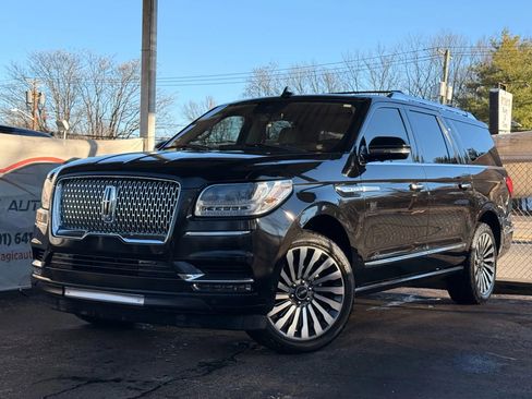 Used 2018 Lincoln Navigator L Reserve w/ Technology Package image 1