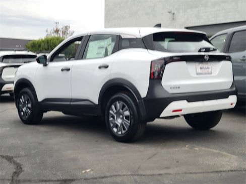 New 2026 Nissan Kicks S image 2