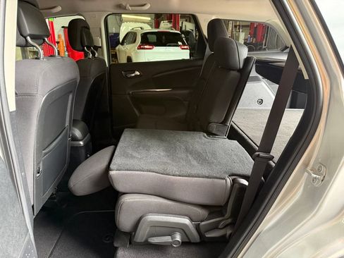 Used 2013 Dodge Journey SXT w/ Popular Equipment Group AWD/4WD image 24