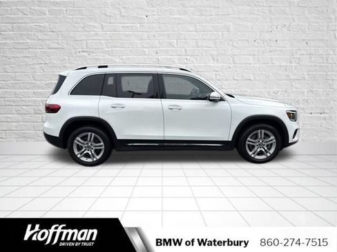 Used 2022 Mercedes-Benz GLB 250 4MATIC image 9
