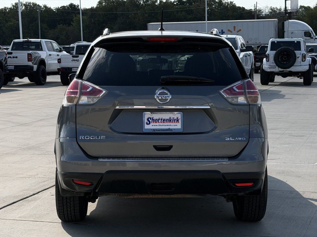 Used 2016 Nissan Rogue AWD image 5