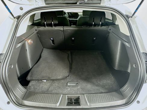 Used 2025 Chevrolet Trax LS image 27