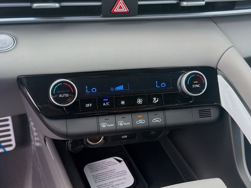 New 2026 Hyundai Elantra Sport FWD image 12
