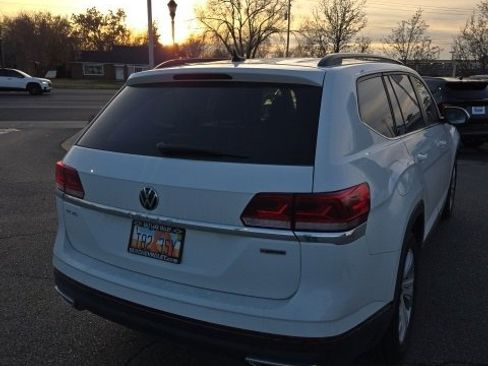 Used 2021 Volkswagen Atlas SE image 4