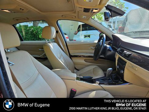 Used 2009 BMW 328i Sedan w/ Premium Pkg RWD image 9