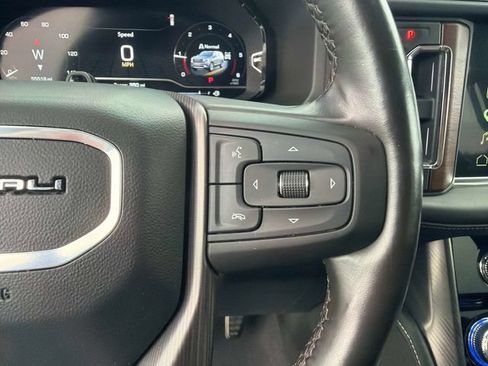 Used 2024 GMC Yukon Denali Ultimate AWD/4WD image 27