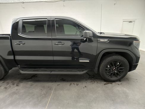 Used 2022 GMC Sierra 1500 Elevation w/ X31 Off-Road Package AWD/4WD image 42