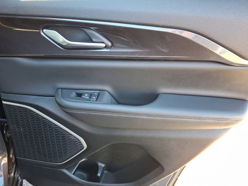 Used 2022 Jeep Grand Cherokee Altitude image 14