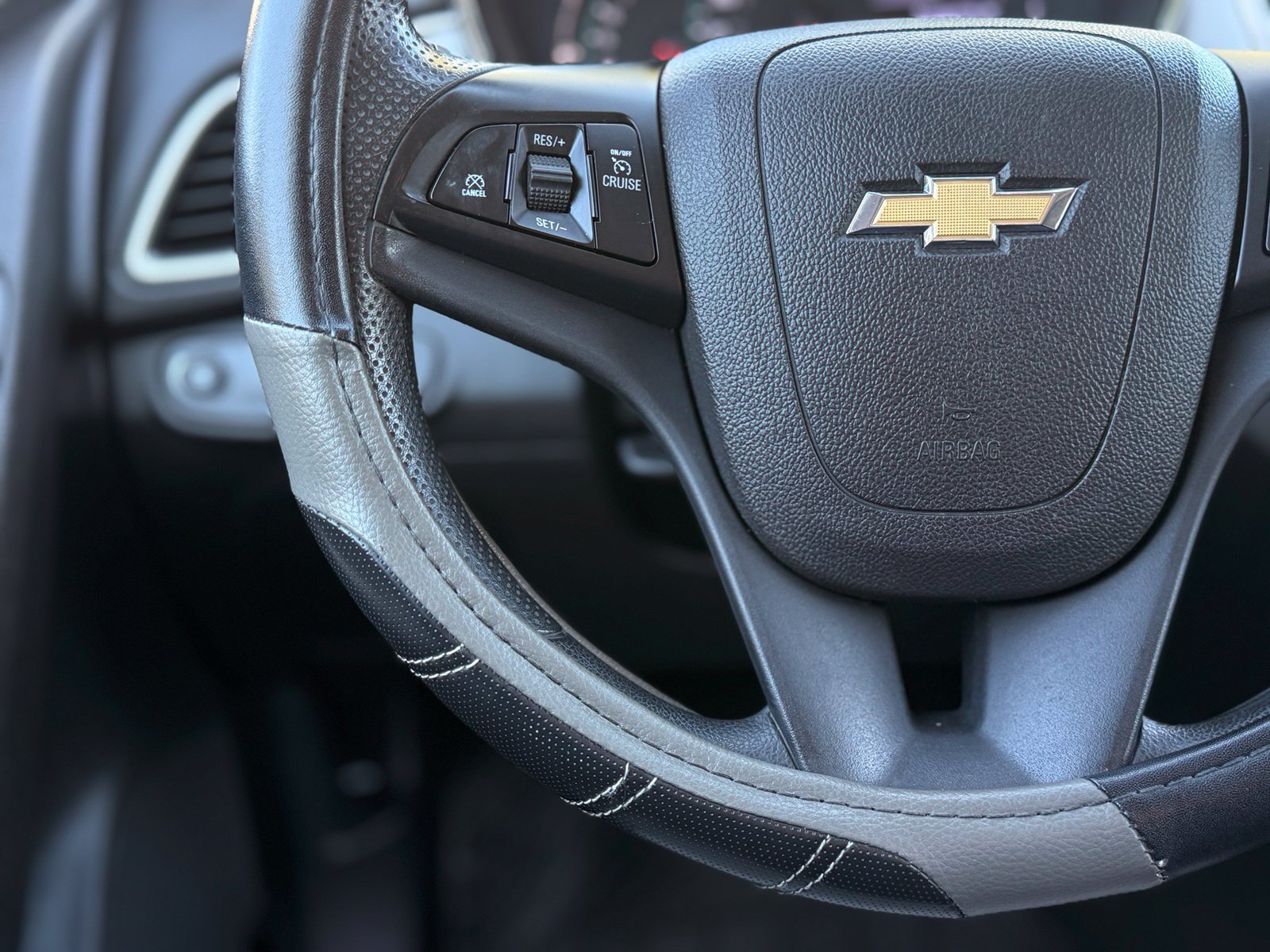 Used 2020 Chevrolet Trax LS w/ Tint and Cruise Package FWD image 25