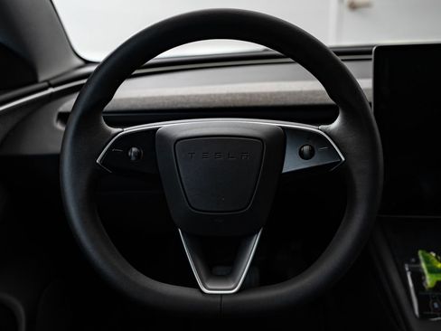 Used 2024 Tesla Model 3 Long Range RWD image 34