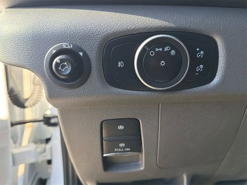 Used 2023 Ford Transit 350 XLT image 29