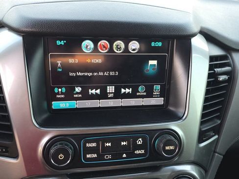 Used 2016 Chevrolet Suburban LT AWD/4WD image 21