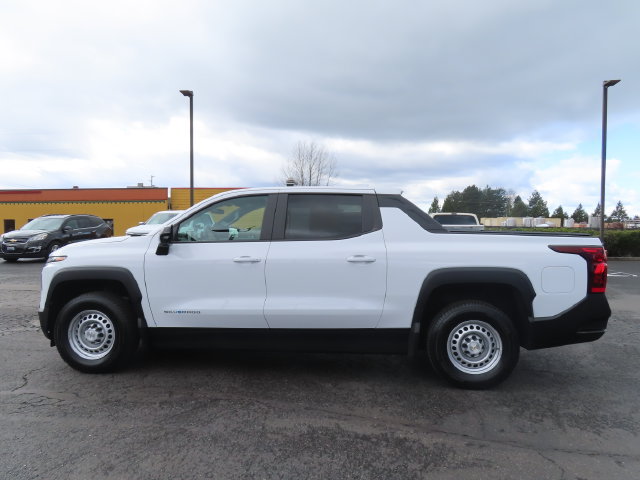 Certified 2025 Chevrolet Silverado EV W/T AWD/4WD image 4