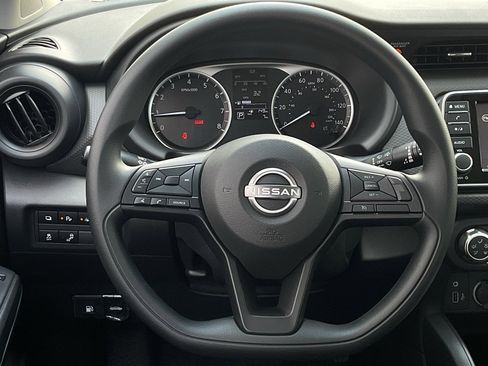 New 2025 Nissan Kicks Play S image 20